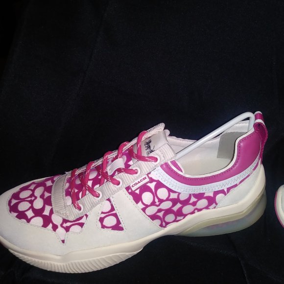 Authentic, new never worn Coach Citysole Sig mesh with original box - Picture 9 of 10